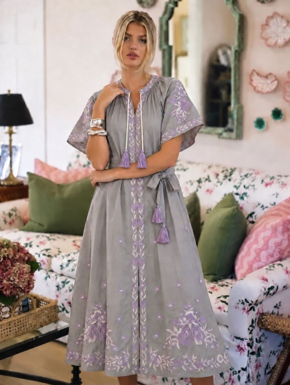 NWT Julia Amory Short Sleeve Coatue Caftan Embroidered Midi Dress, Lrg $298
